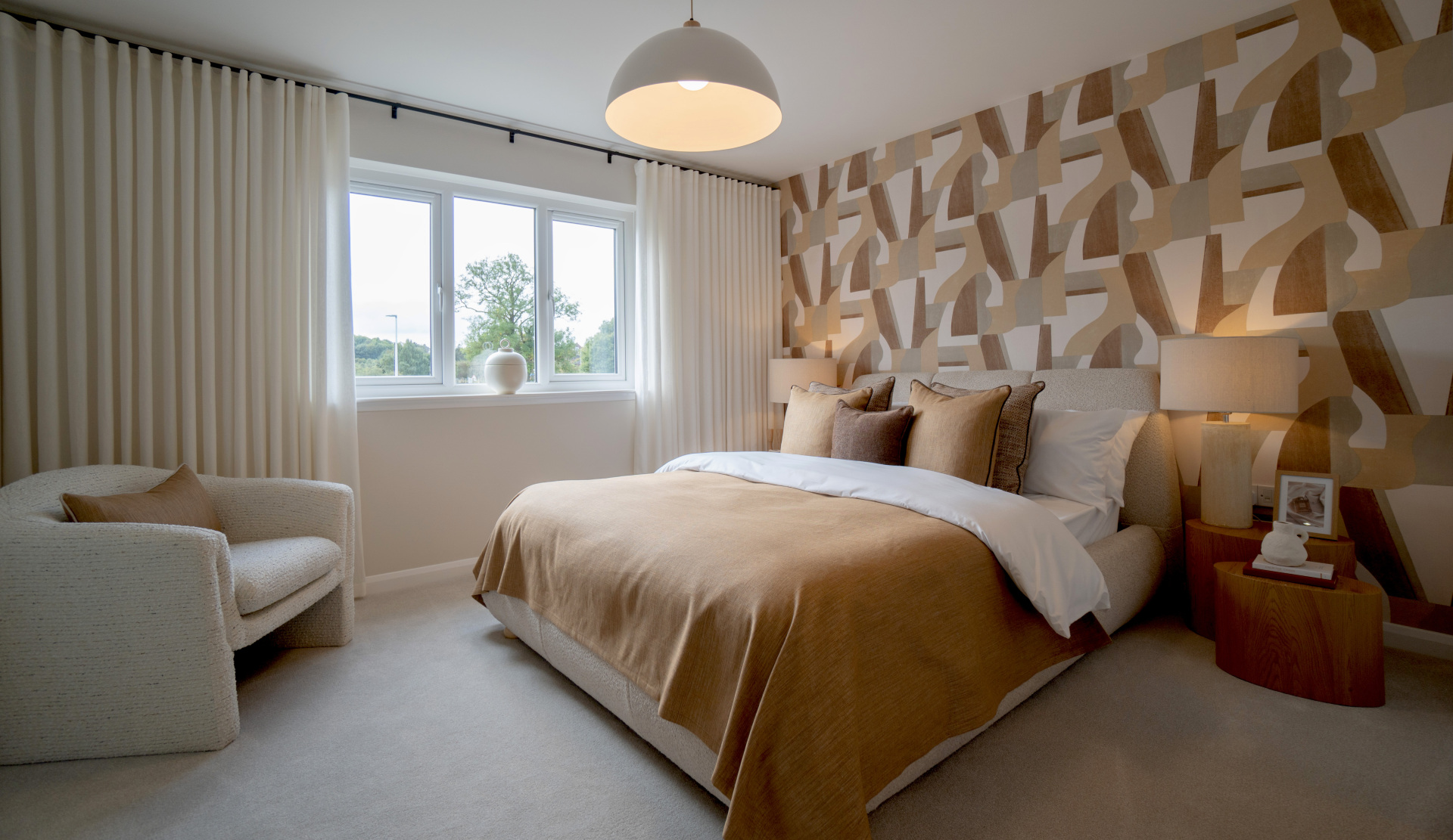 Canterbury Bedroom 1A DSC09074