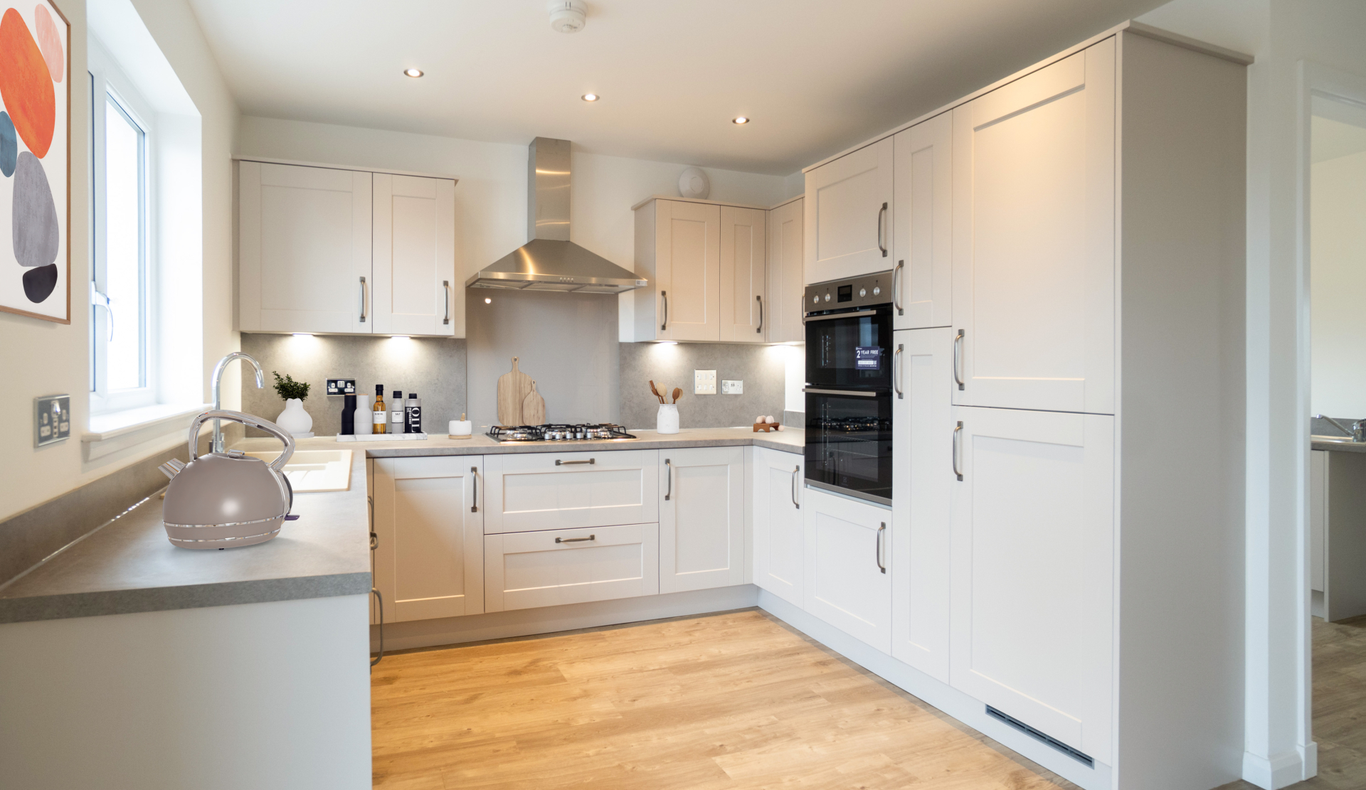 Property 60D2 Kitchen A DSC00286 17 03 26 09 17