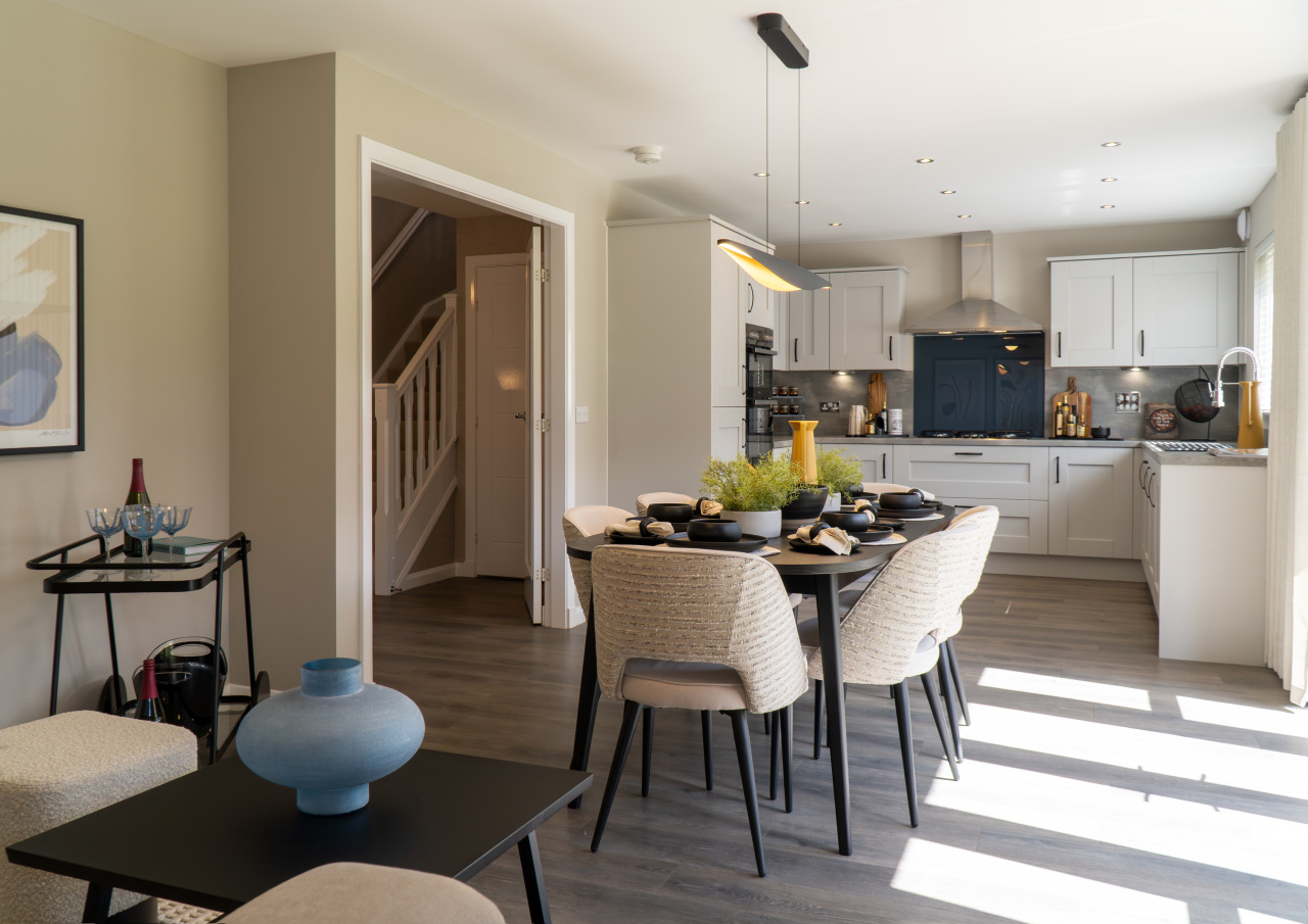 Family Dining Kitchen DSC01956