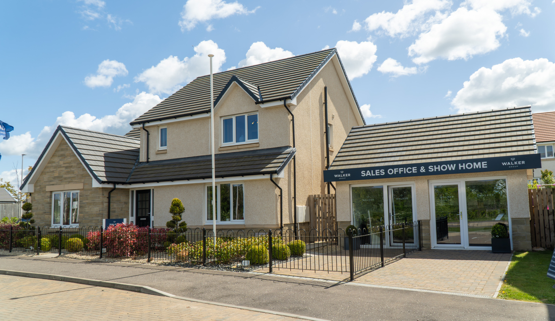 Thornbridge Show Home Exterior DSC01978