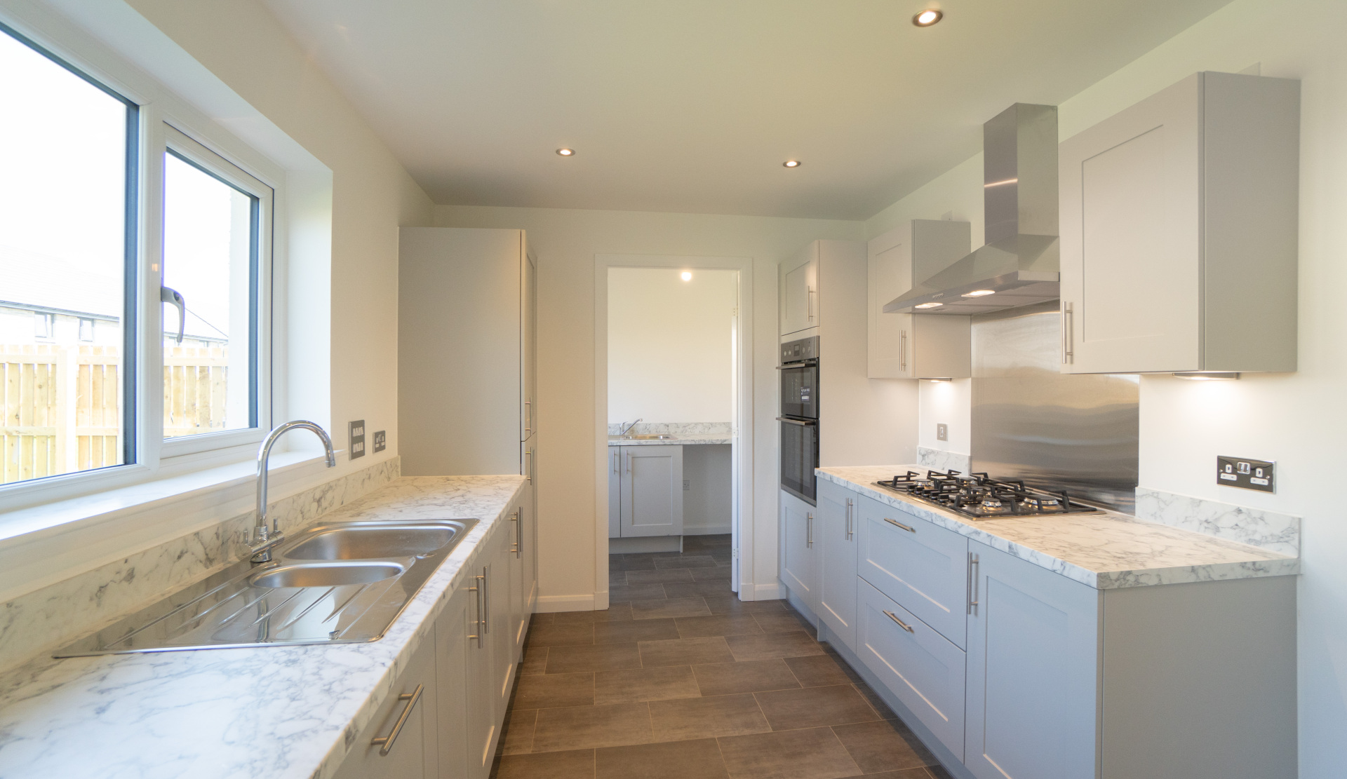 Canterbury plot 78 Kitchen A DSC02585